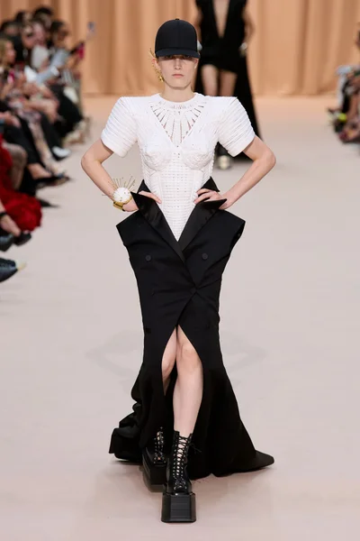 Look 37